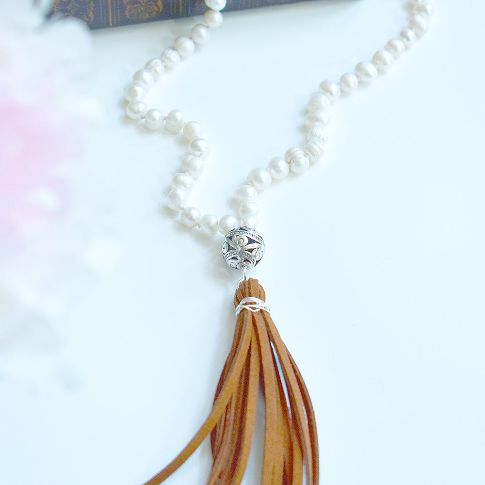 HP High Performance Thread, Size #6, .70 mm / .028 in, White, with needle, 2 m / 6.5 ft